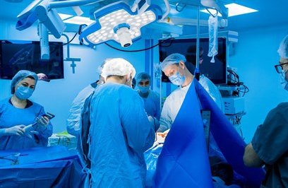 Технические аспекты хирургии рака толстой кишки: правосторонняя локализация
